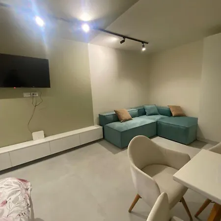 Mia Apartment *